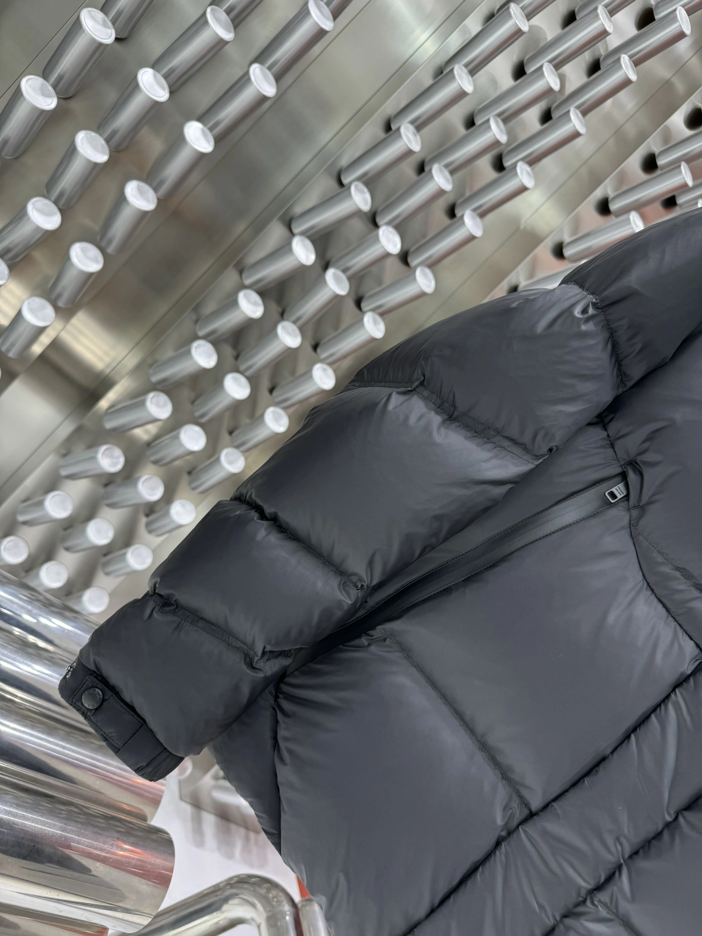 Tailored Prada Down Jackets 172287