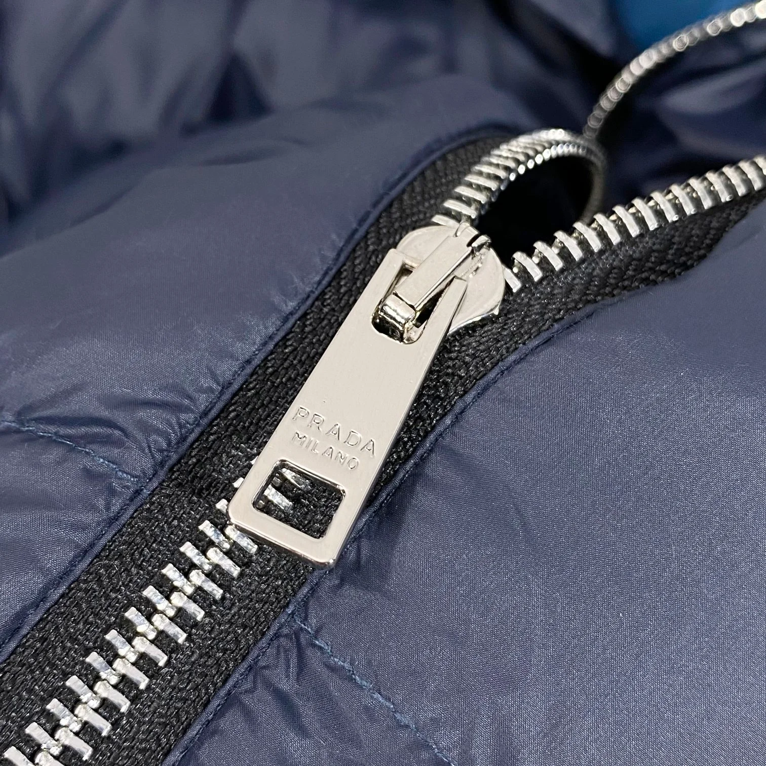 Prada Down Jackets Sustainable 165607
