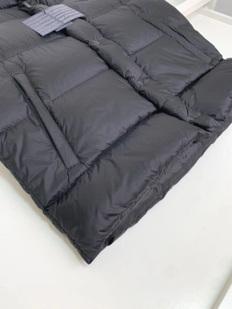 Prada Down Jackets Stylish 172116