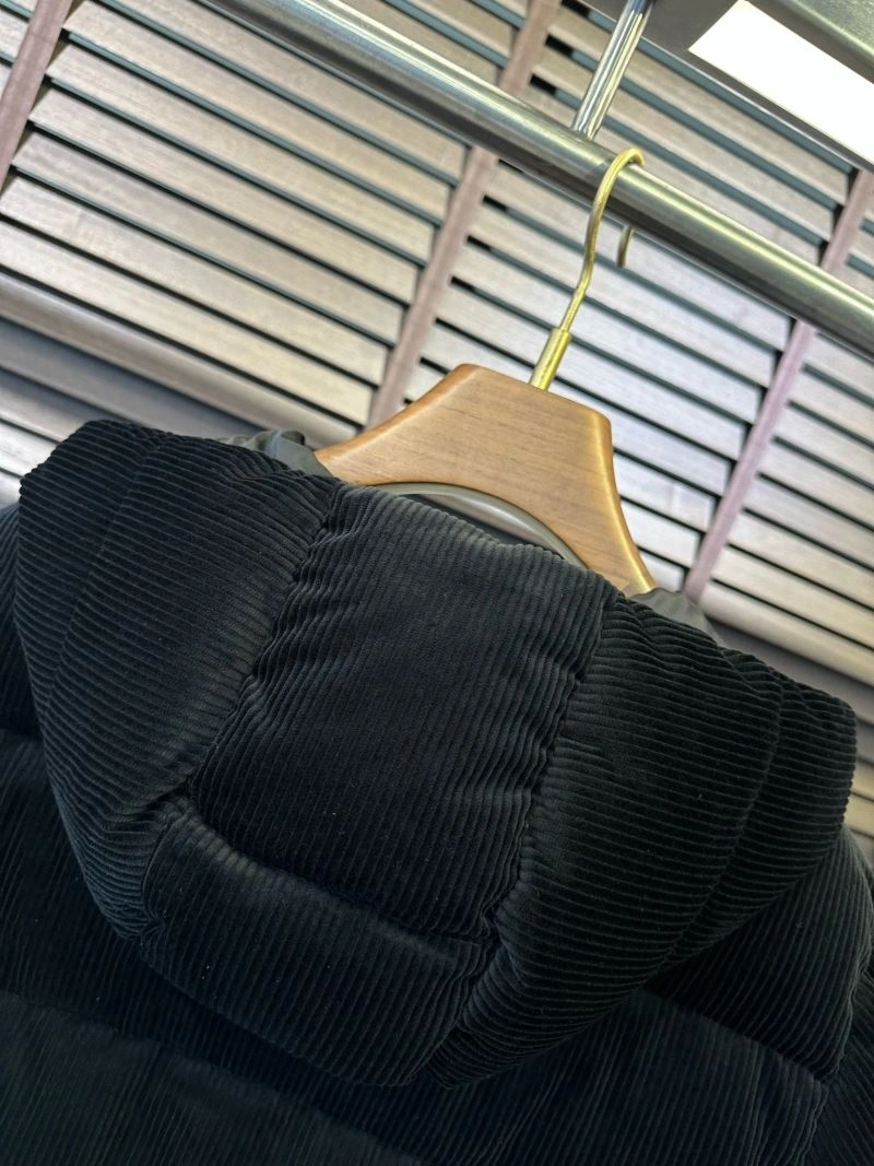 Prada Down Jackets Sleek 171992