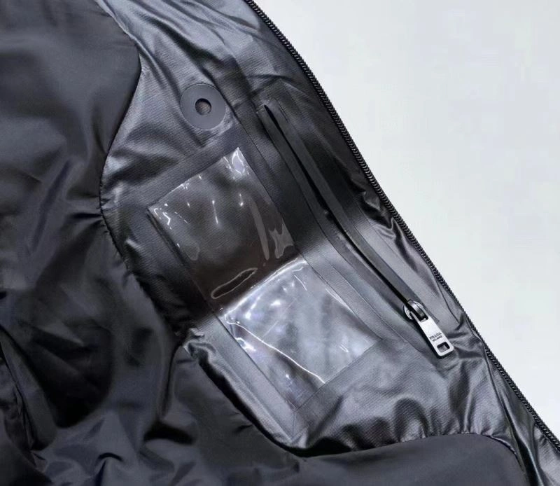 Prada Down Jackets Versatile 171976