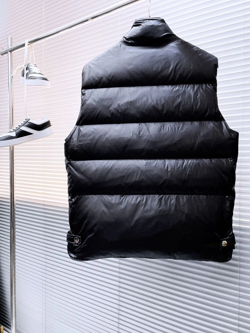 Minimalist Prada Down Jackets 171951