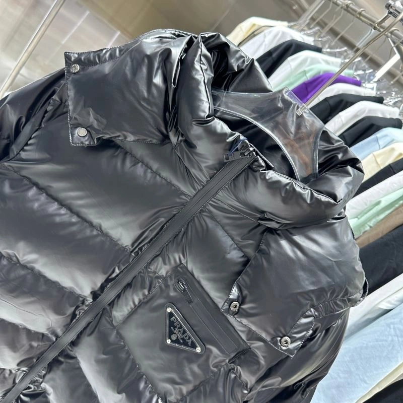 Prada Down Jackets Elegant 171929