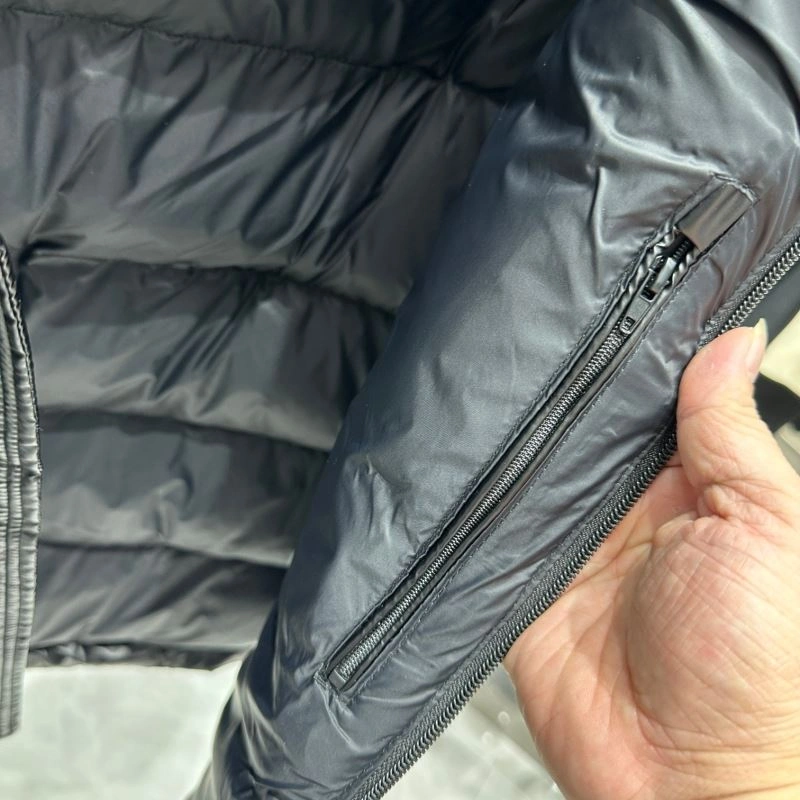 Prada Down Jackets Elegant 171929