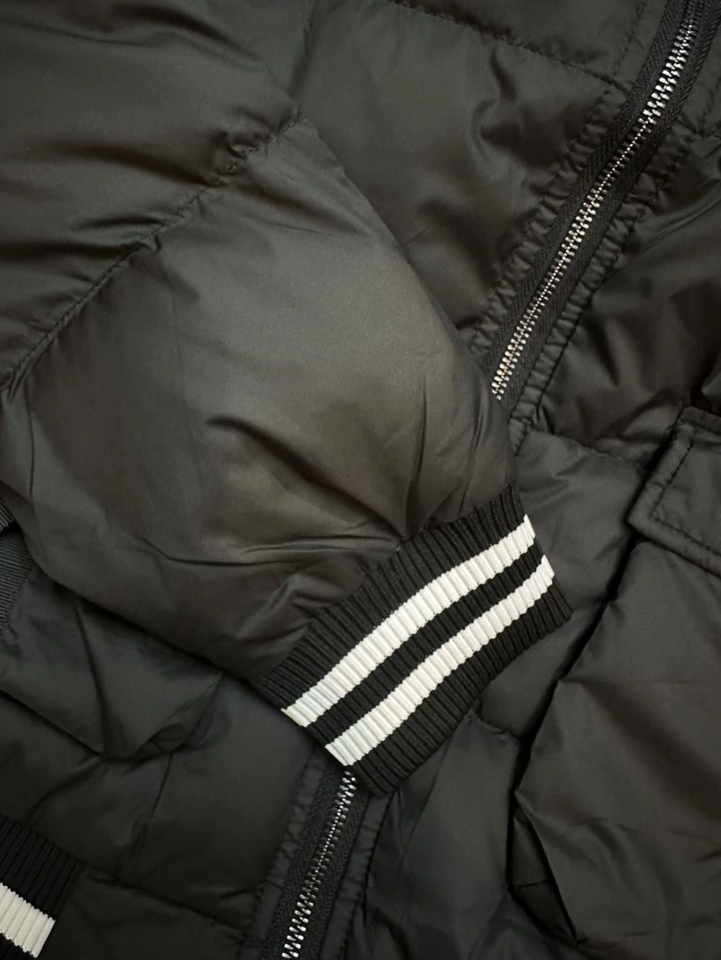 ZipUp Prada Down Jackets 171925