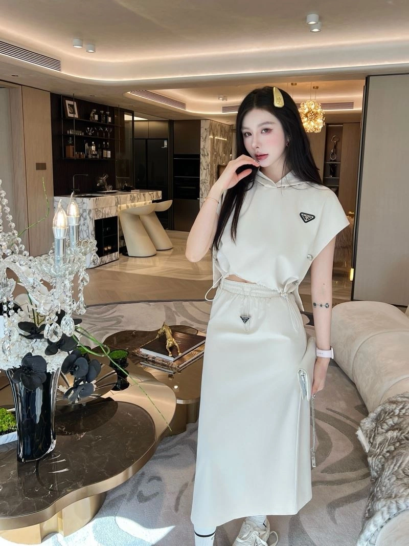 ComfortFit Prada Dress Suits 171481