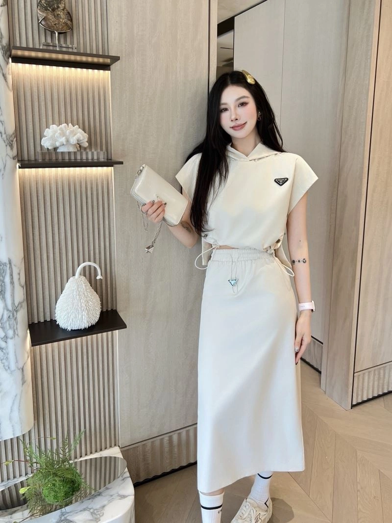 ComfortFit Prada Dress Suits 171481