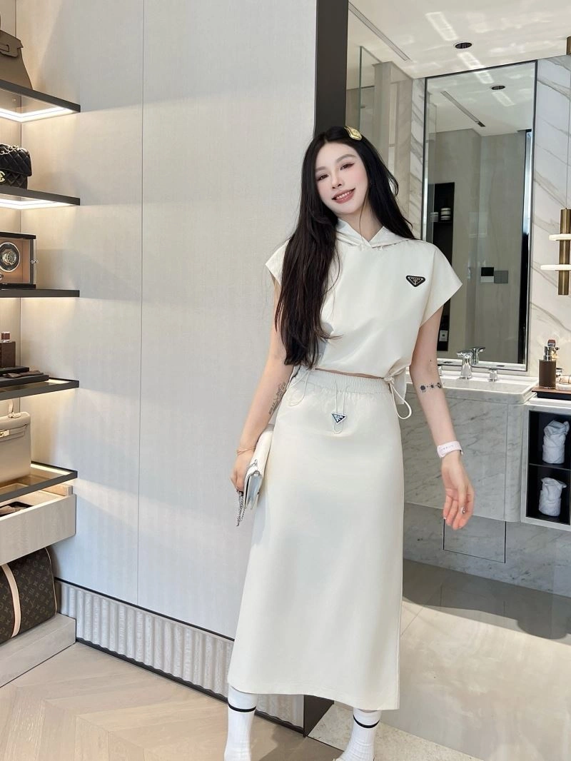 ComfortFit Prada Dress Suits 171481