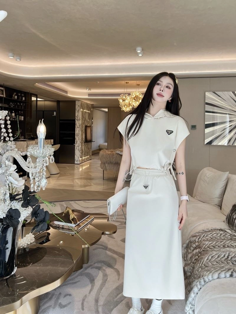 ComfortFit Prada Dress Suits 171481