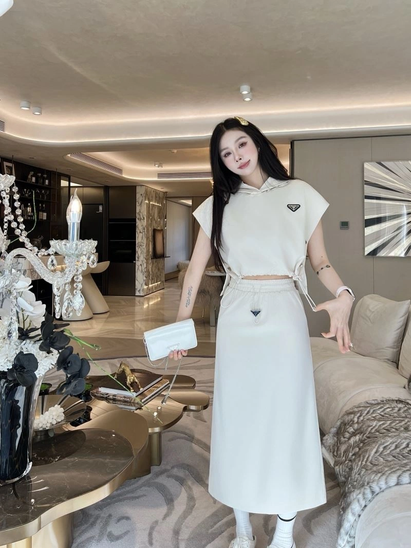 ComfortFit Prada Dress Suits 171481