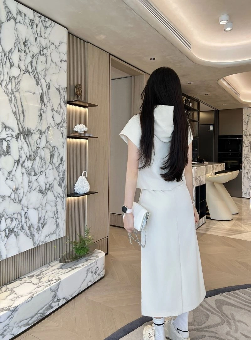 ComfortFit Prada Dress Suits 171481