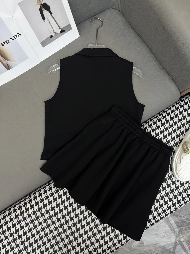 WrinkleFree Prada Dress Suits 166154