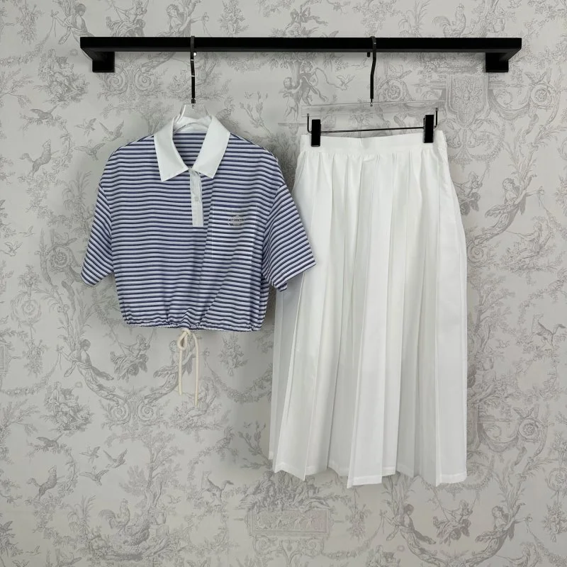 Affordable Prada Dress Suits 166190