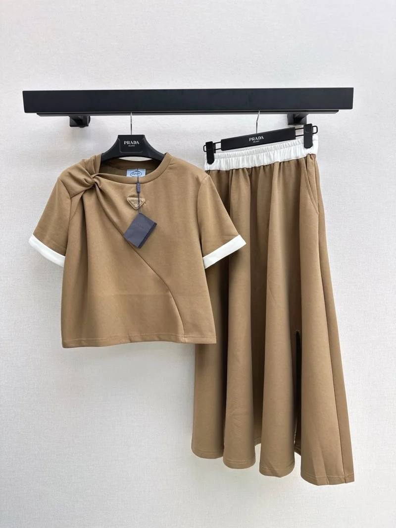 Flexible Prada Dress Suits 165892