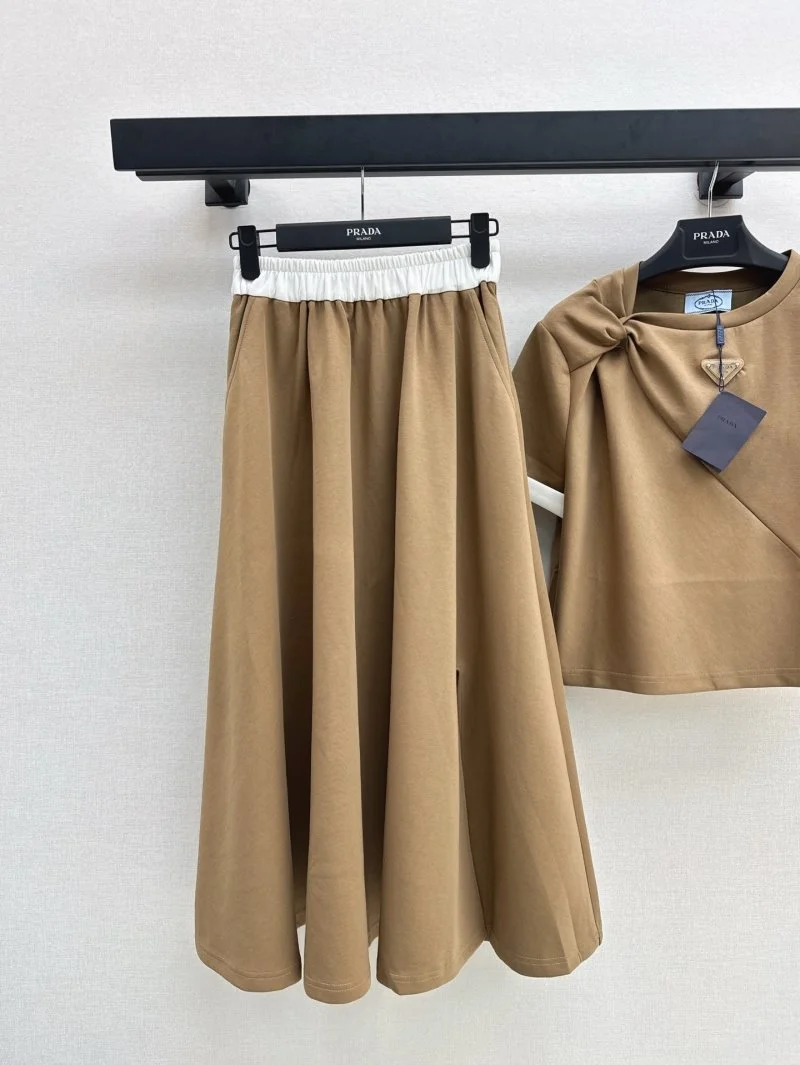 Flexible Prada Dress Suits 165892