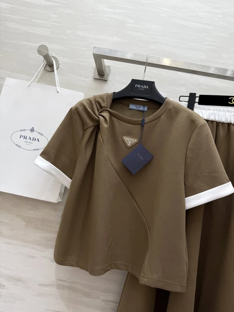 Prada Dress Suits Unisex 166367