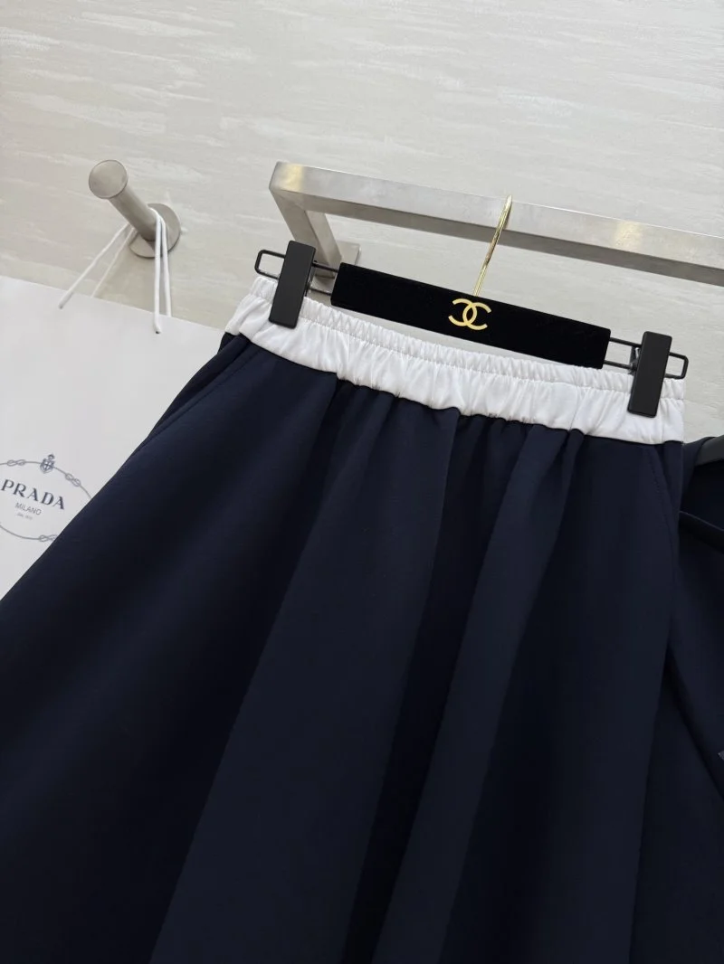 Lightweight Prada Dress Suits 166368