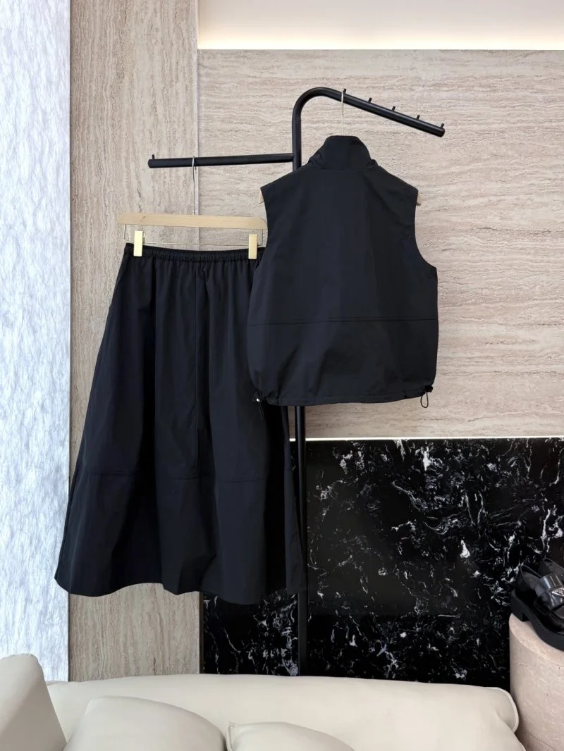 Neat Prada Dress Suits 166419
