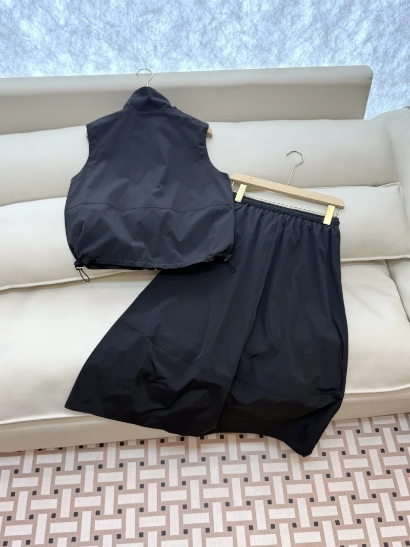 Neat Prada Dress Suits 166419
