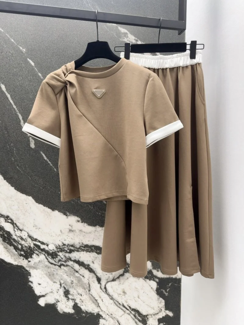 StreetReady Prada Dress Suits 166252