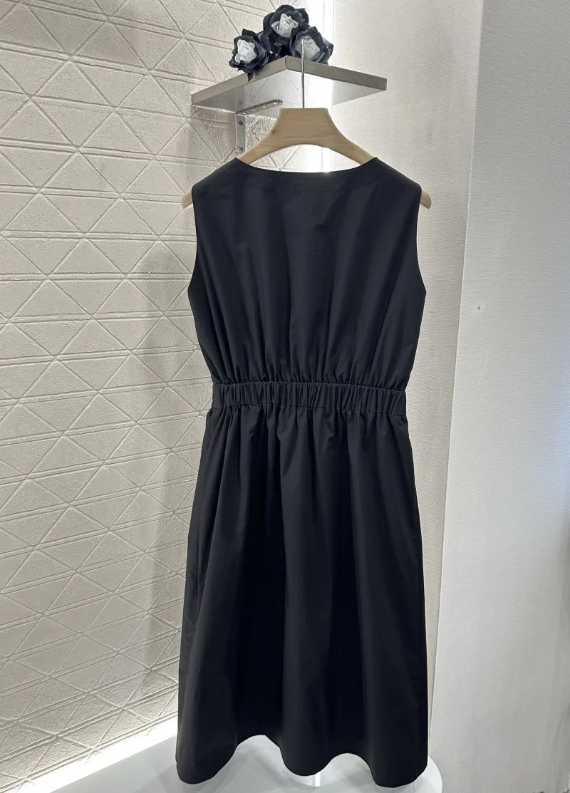 Elegant Prada Dress 166554