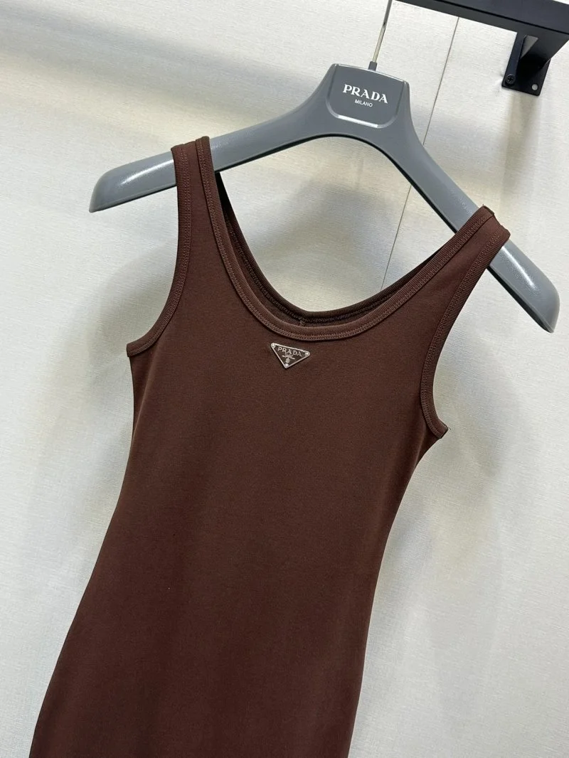 Effortless Prada Dress 165966