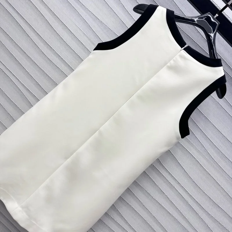 WrinkleFree Prada Dress 165999