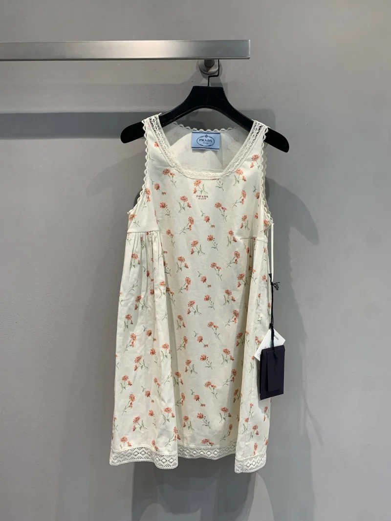 Prada Dress WellDesigned 165946