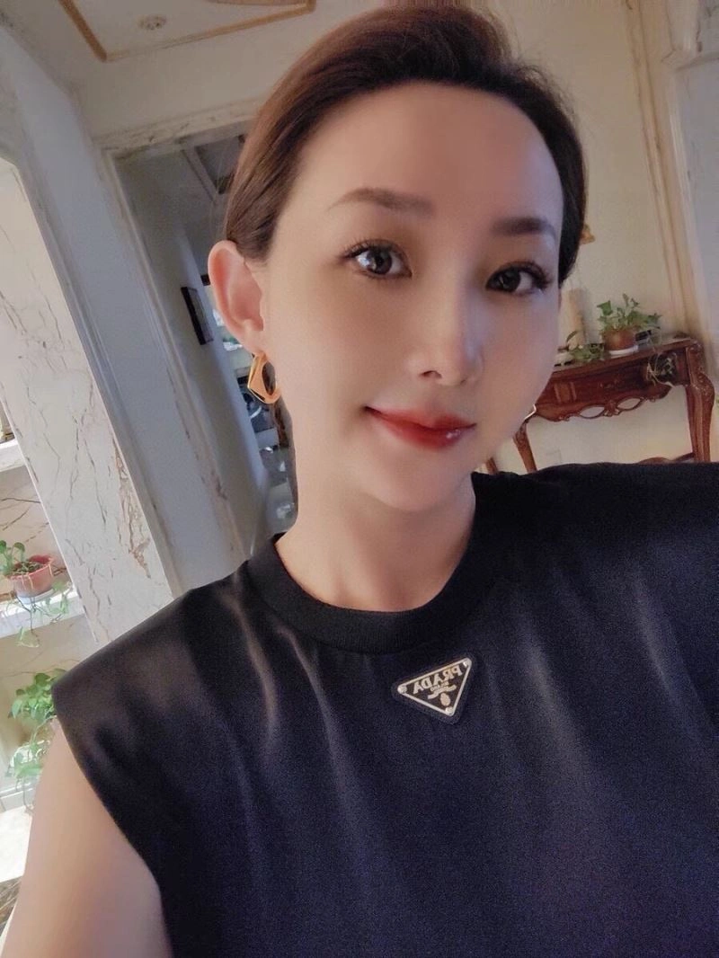 Affordable Prada Earrings 211762