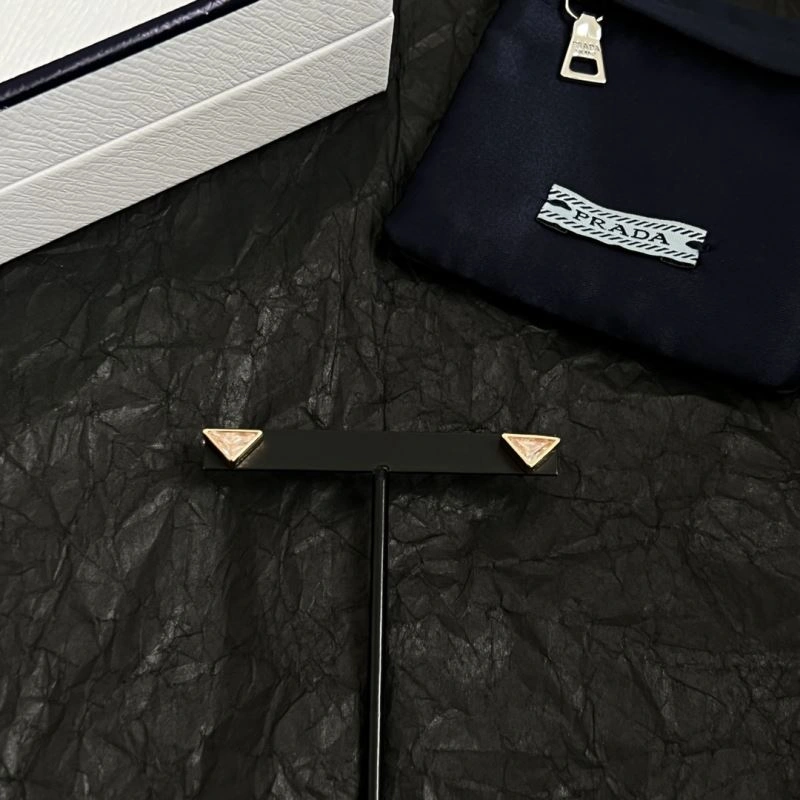 GoodFit Prada Earrings 211747