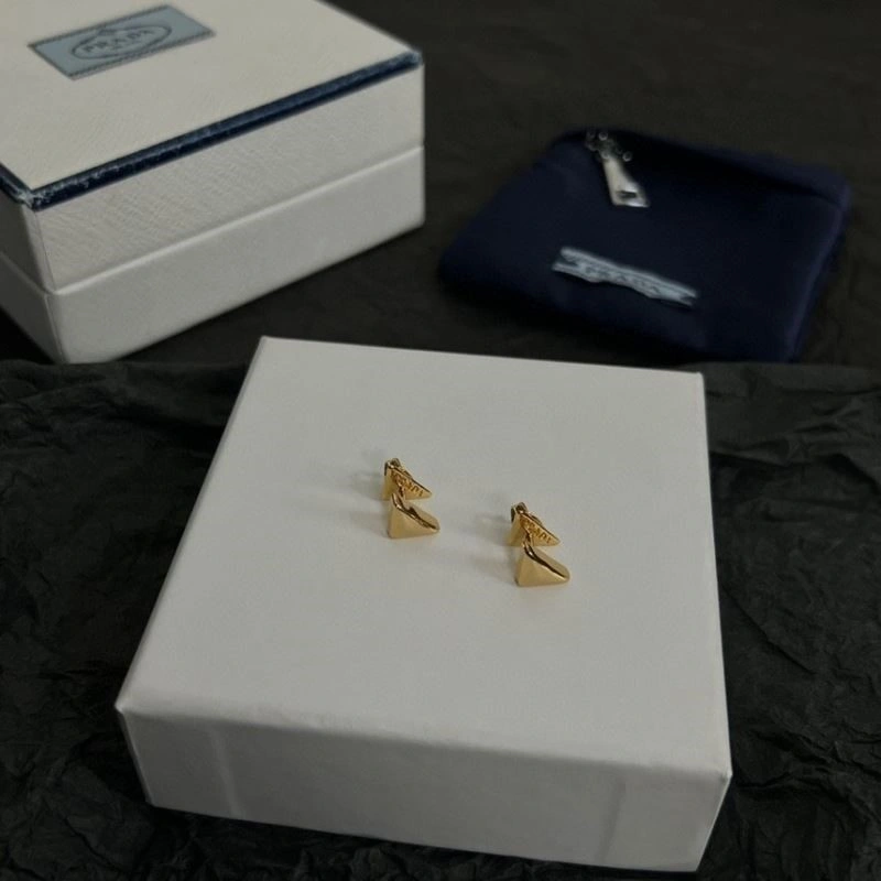 Prada Earrings Lightweight 209134