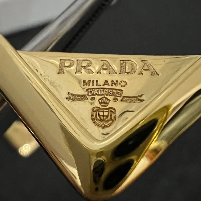 Comfortable Prada Earrings 209120