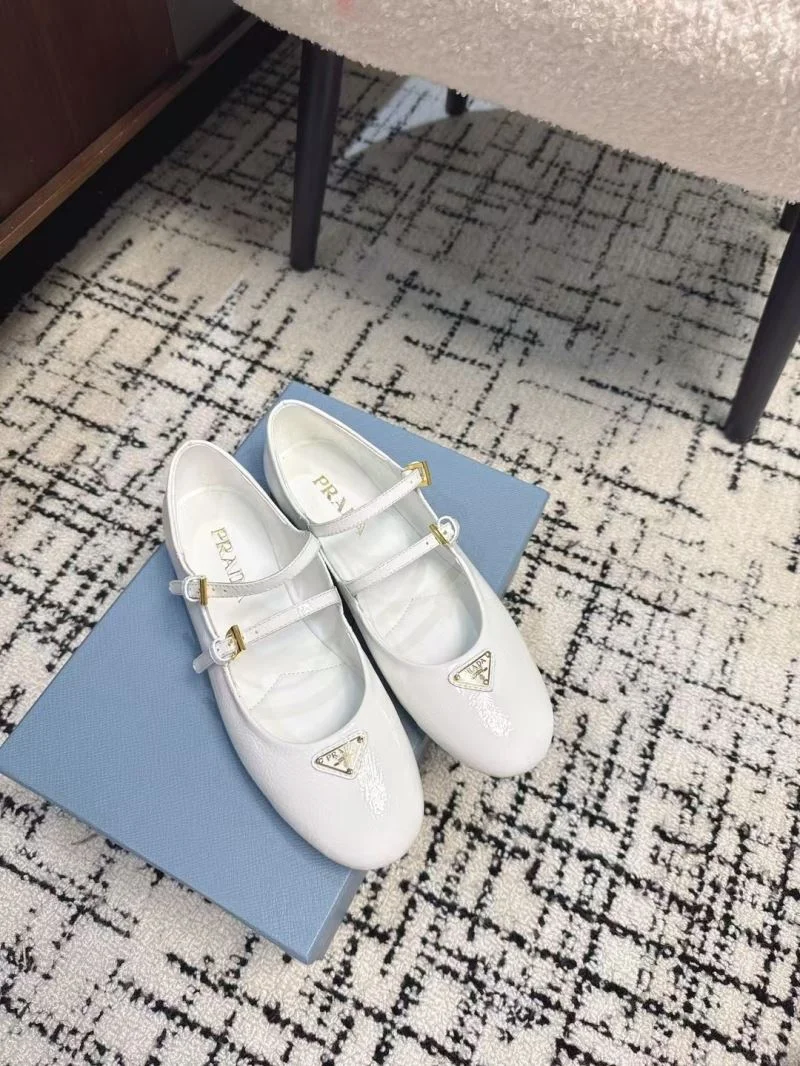 Attractive Prada Flat Shoes 34438