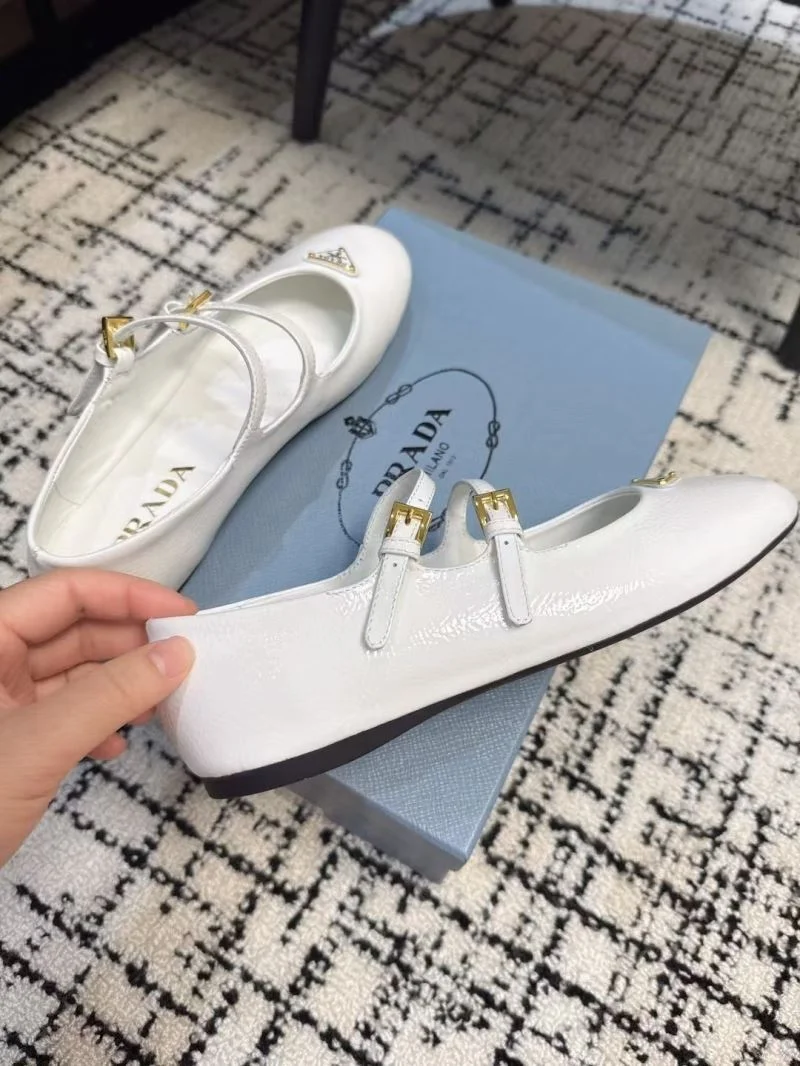Attractive Prada Flat Shoes 34438