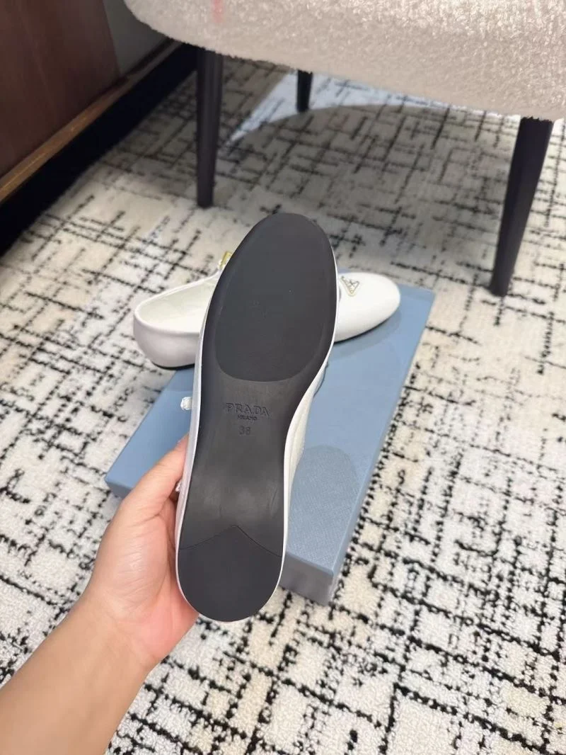 Attractive Prada Flat Shoes 34438
