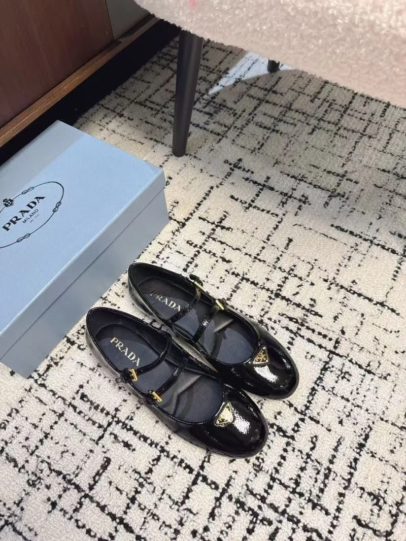 Soft Prada Flat Shoes 34436