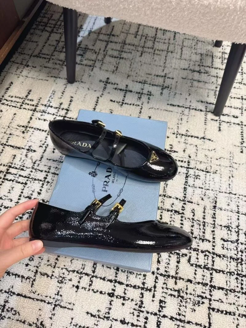 Soft Prada Flat Shoes 34436