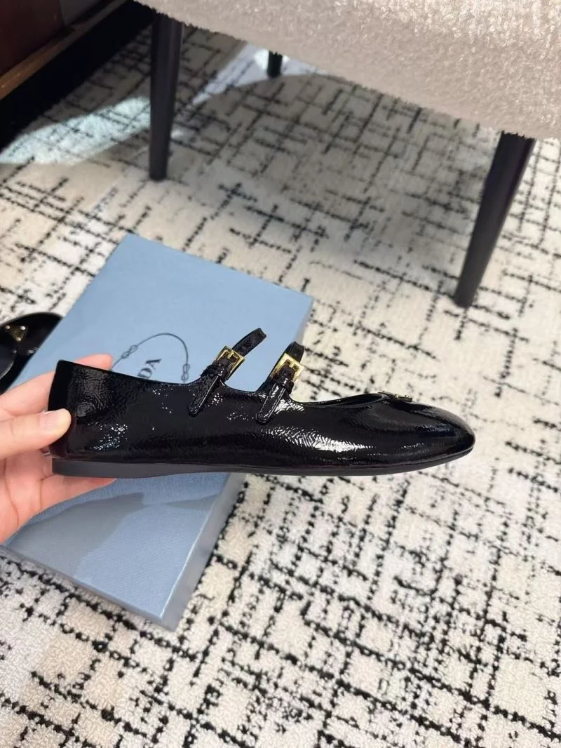 Soft Prada Flat Shoes 34436