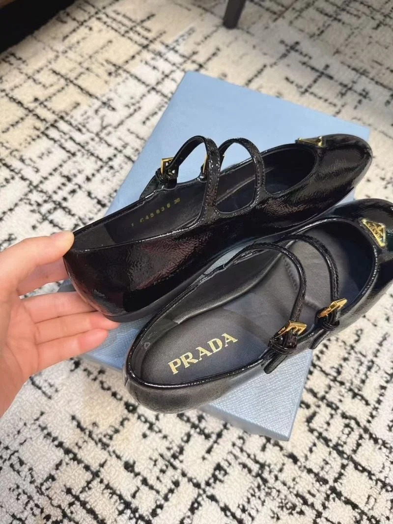 Soft Prada Flat Shoes 34436