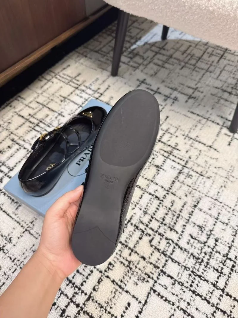 Soft Prada Flat Shoes 34436