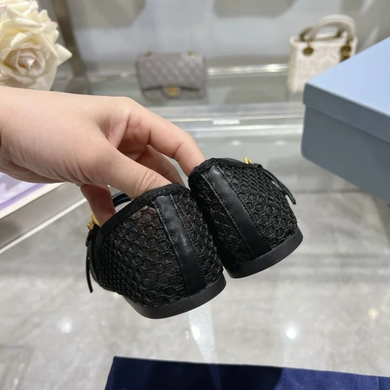 WellDesigned Prada Flat Shoes 35183