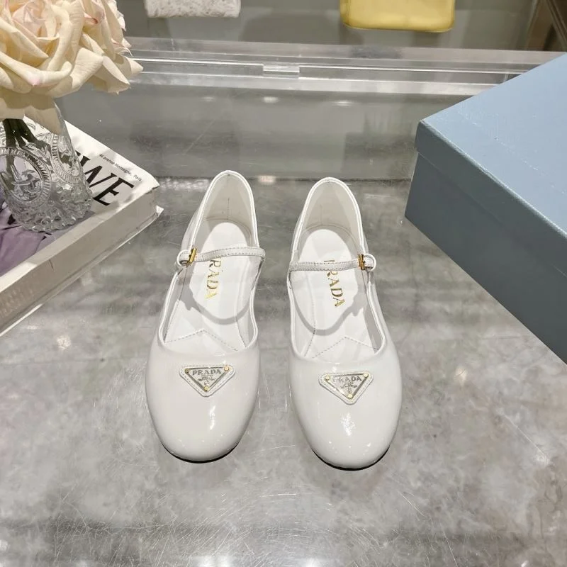 Prada Flat Shoes Contemporary 35181