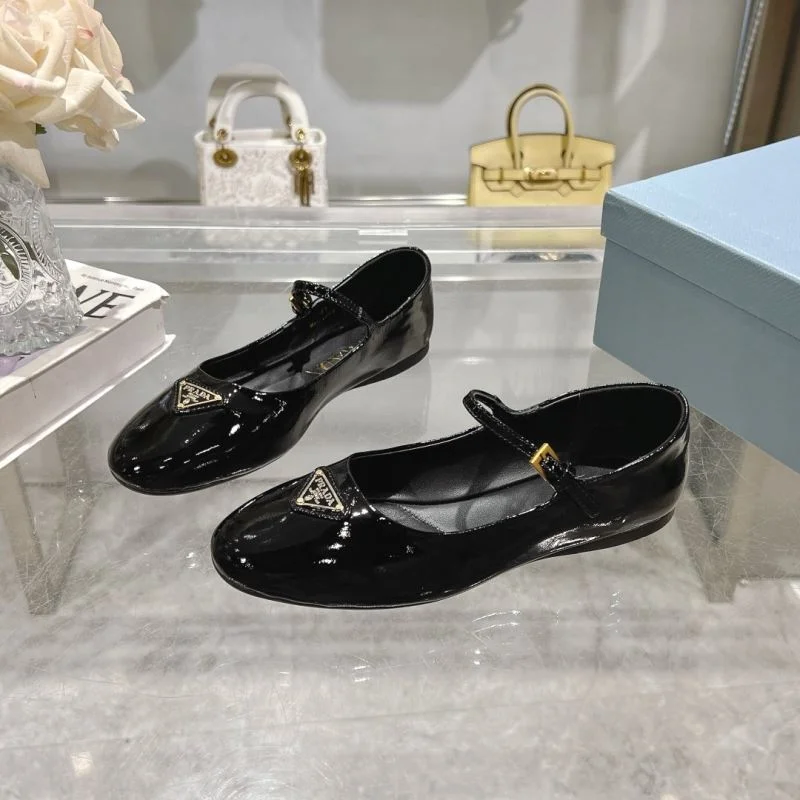 Comfortable Prada Flat Shoes 35190