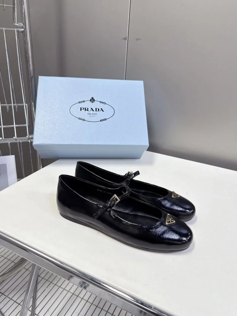 TopPick Prada Flat Shoes 34858