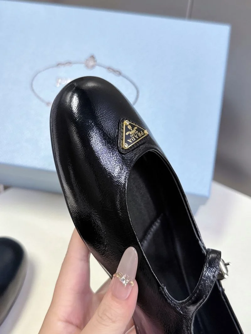TopPick Prada Flat Shoes 34858