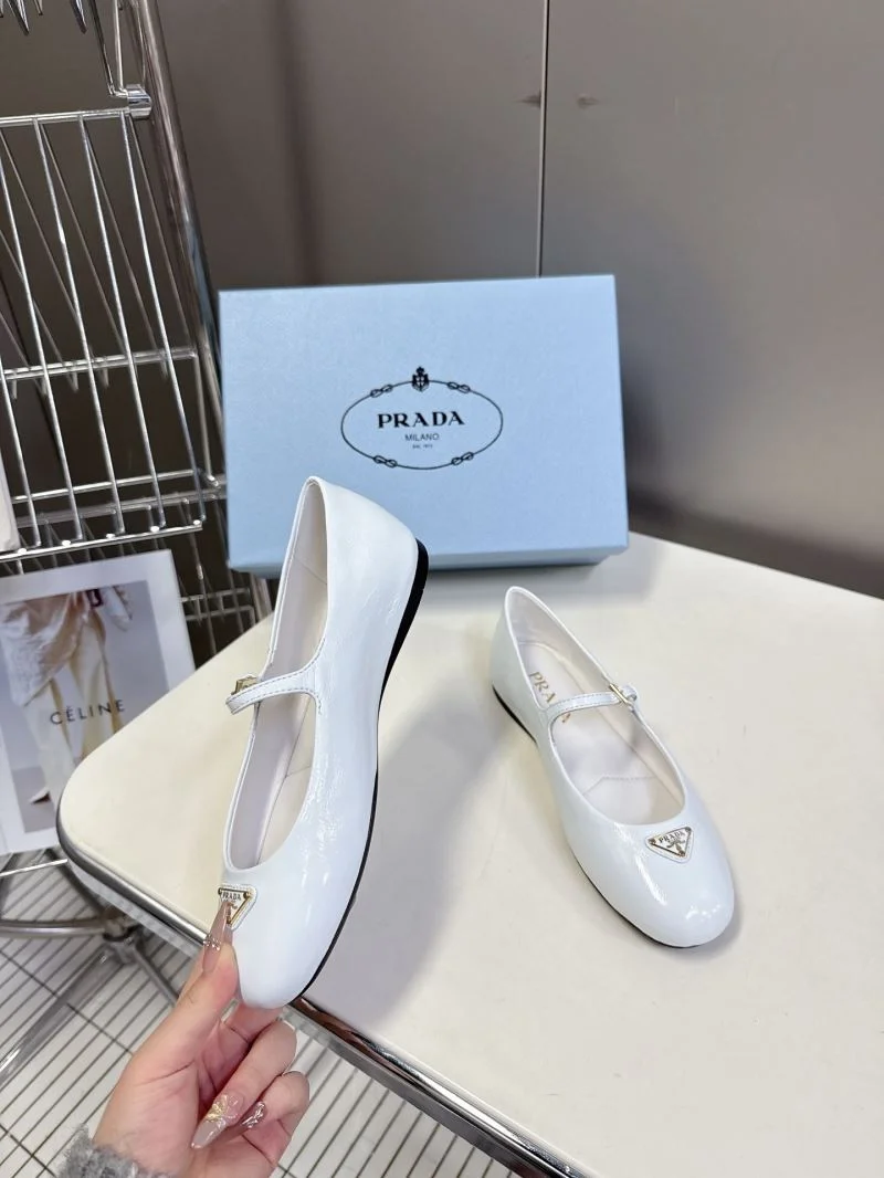 Sustainable Prada Flat Shoes 34881