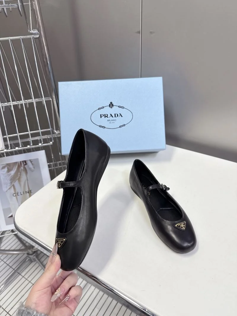 Prada Flat Shoes MultiPurpose 34861