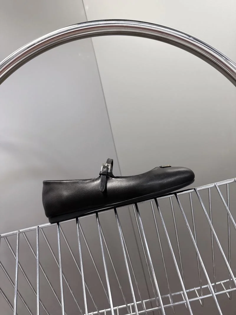 Prada Flat Shoes MultiPurpose 34861