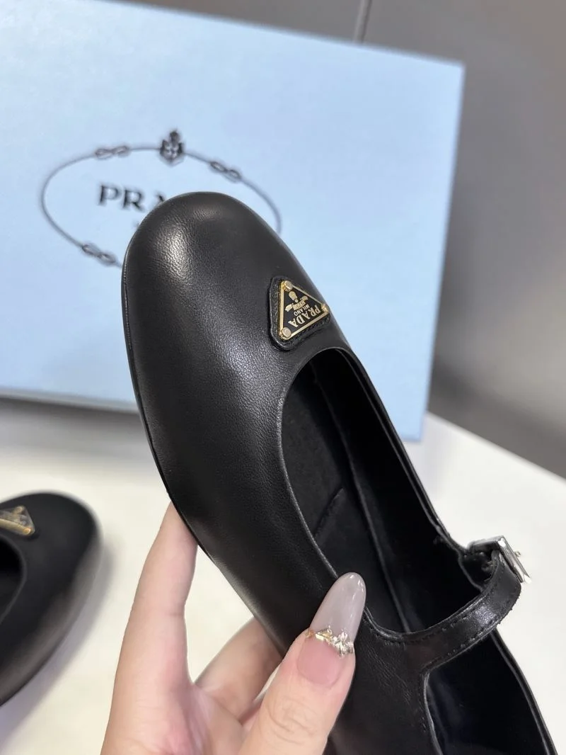 Prada Flat Shoes MultiPurpose 34861