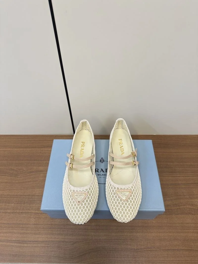 Prada Flat Shoes Versatile 34878